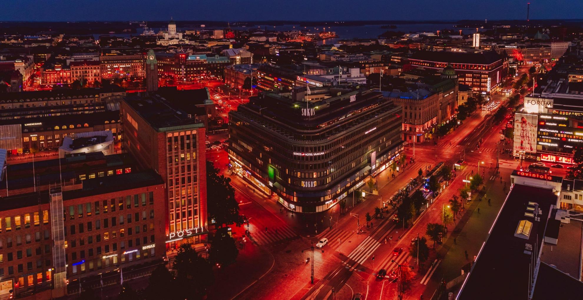 Sokos Hotel Vaakuna ylhäältä katsottuna.